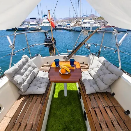 Tekne Seaside Chill-out On A Sail Yacht Puerto Calero