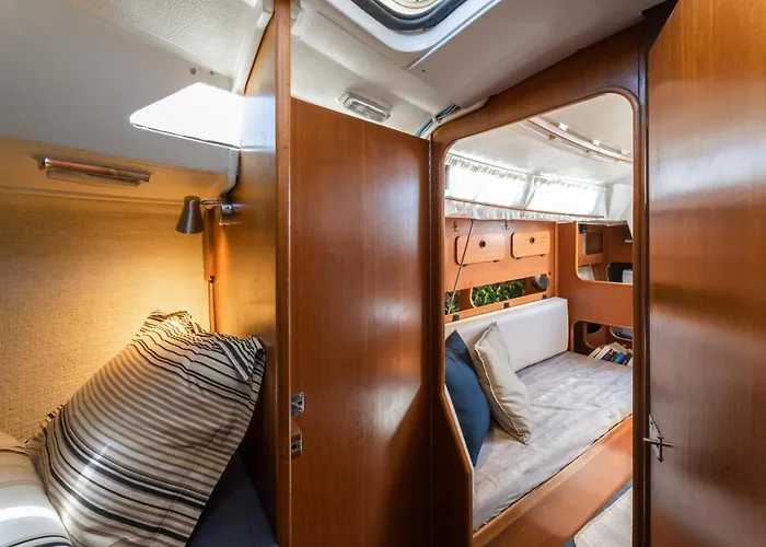 船屋 Seaside Chill-out On A Sail Yacht 卡列罗港