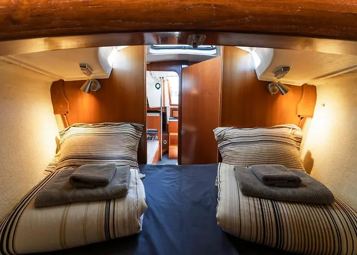 船屋 Seaside Chill-out On A Sail Yacht *